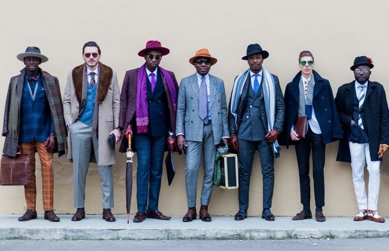 ΛΑΘΗ ΚΟΣΤΟΥΜΙ