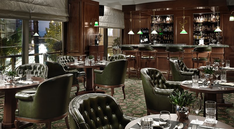 Αθηναϊκά Ξενοδοχεία: Το Explorer's Bar Bistro στο NJV Athens Plaza