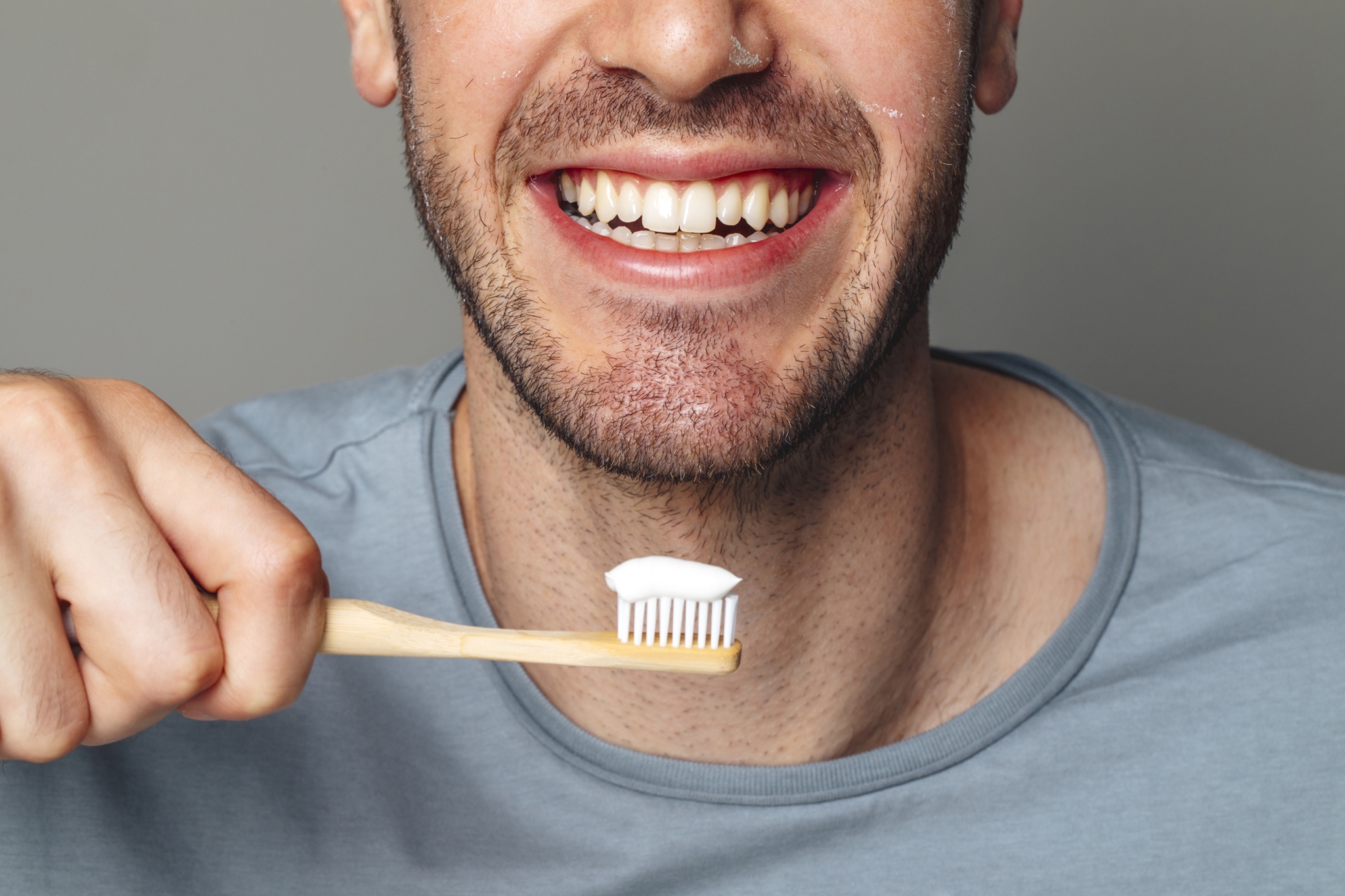 Πόσοι ιοί ζουν μέσα στην οδοντόβουρτσά σου - εικόνα 2