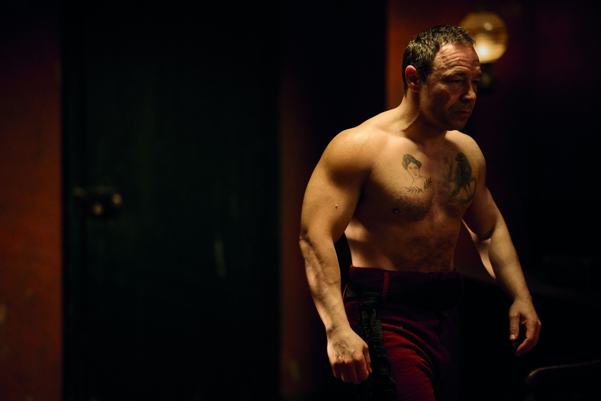 Αν σου λείπει το Peaky Blinders να δεις οπωσδήποτε αυτήν τη σειρά (video) - εικόνα 1