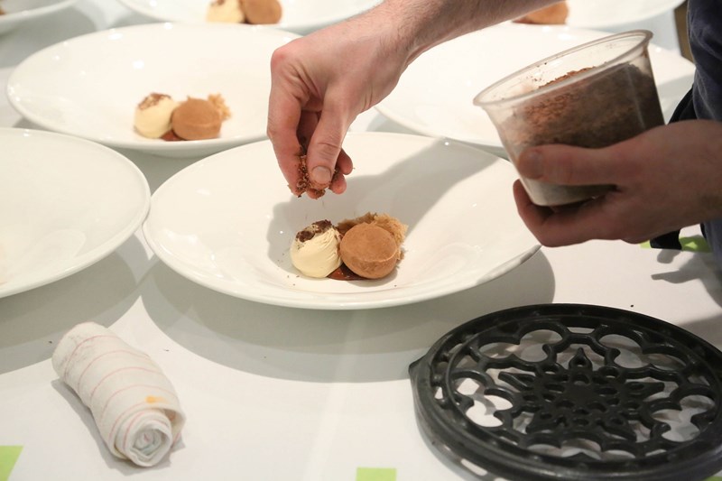 ΤΟΜΑΣ ΚΕΛΕΡ 1