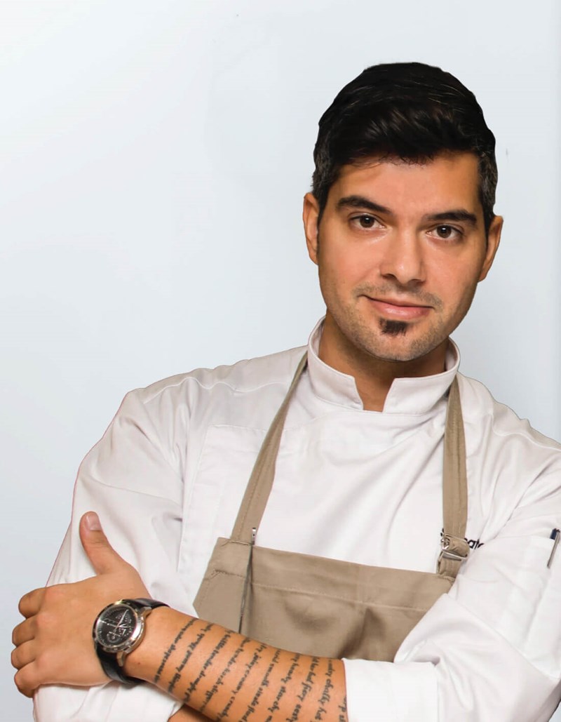 Ο σεφ Σταμάτης Μισομικές