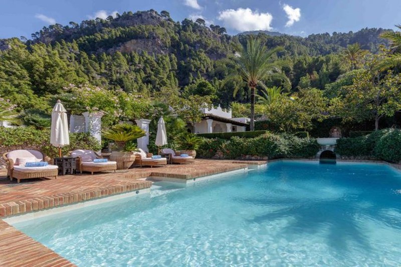 ΕΠΑΥΛΗ ΜΑΪΚΛ ΝΤΑΓΚΛΑΣ 1