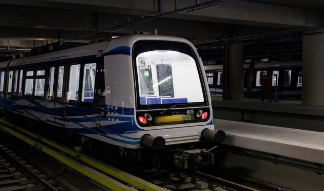 Κάποιος έβαλε Σώτη Βολάνη να παίζει στα ηχεία του Μετρό Θεσσαλονίκης - εικόνα 1