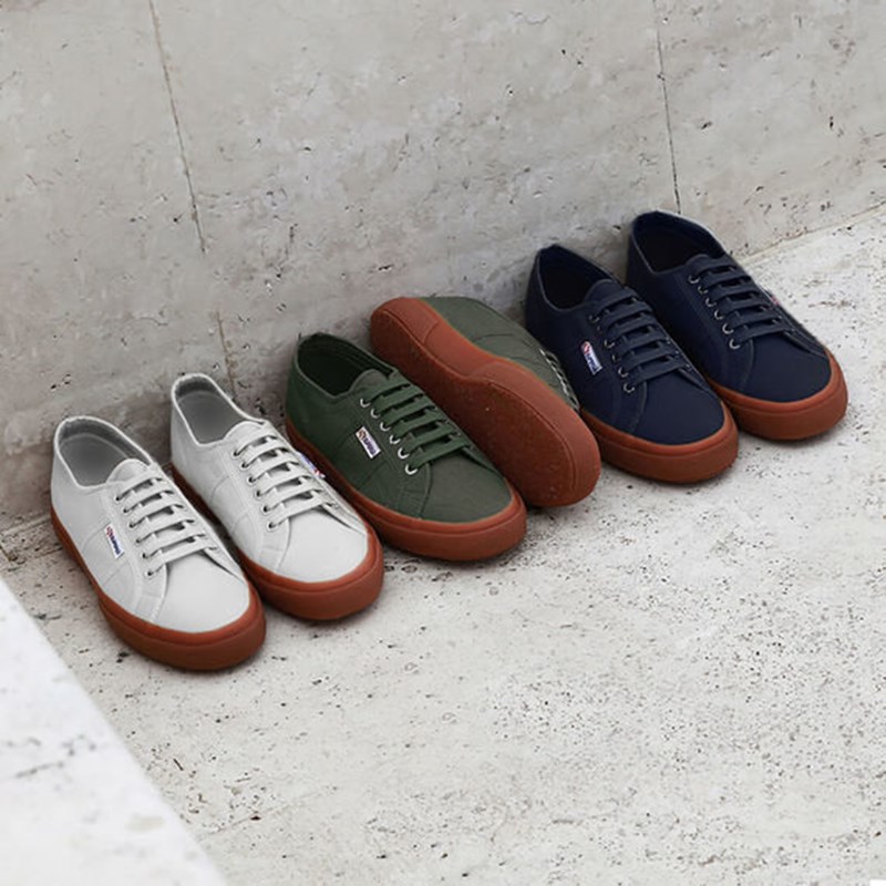 ΣΟΥΠΕΡΓΚΑ ΣΝΙΚΕΡΣ