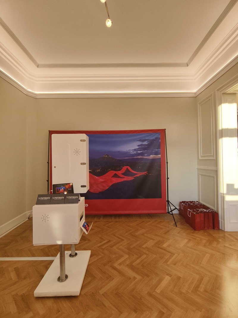 Ploom - Esquire Townhouse Athens