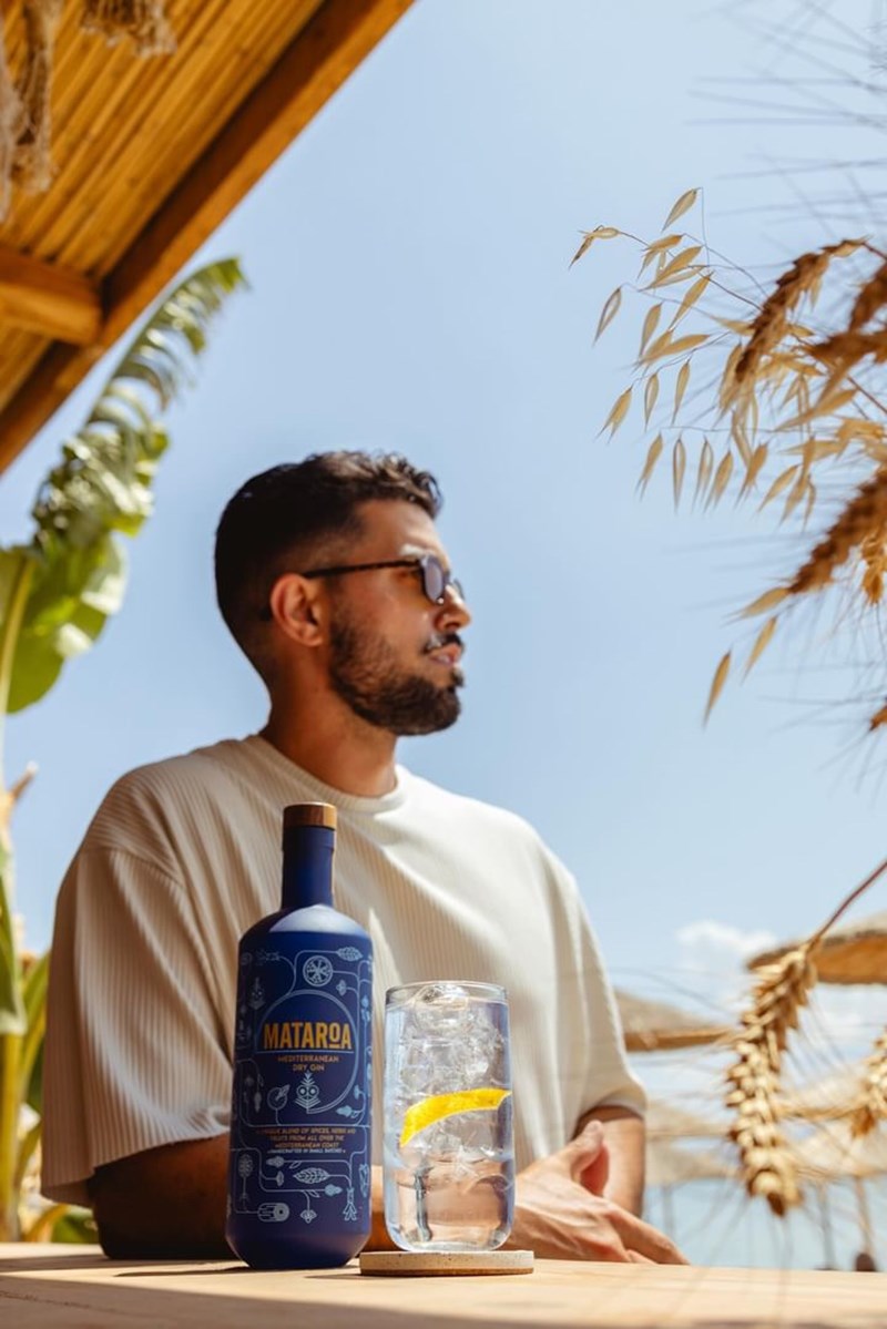 Καλοκαιρινό ταξίδι στην Ελλάδα με το Mataroa Gin 4