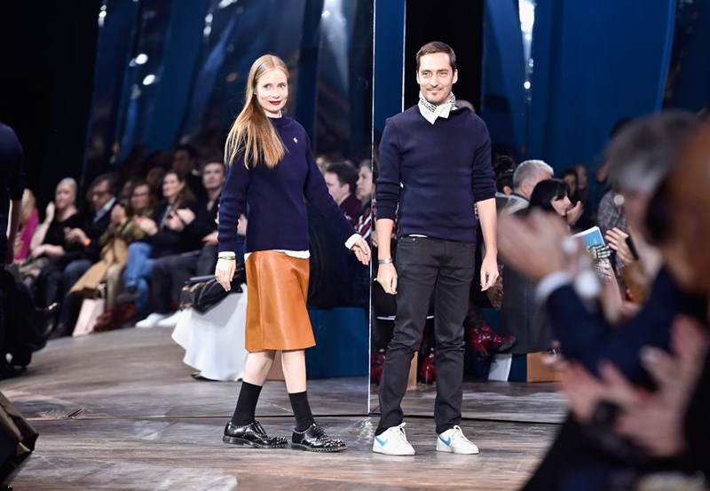 ΚΑΛΟΝΤΥΜΕΝΟΙ ΣΧΕΔΙΑΣΤΕΣ