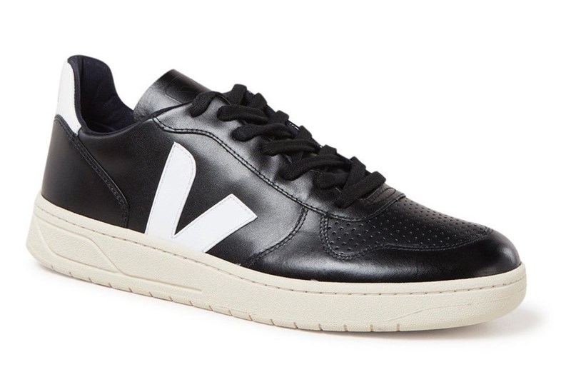 ΜΑΥΡΑ ΣΝΙΚΕΡΣ