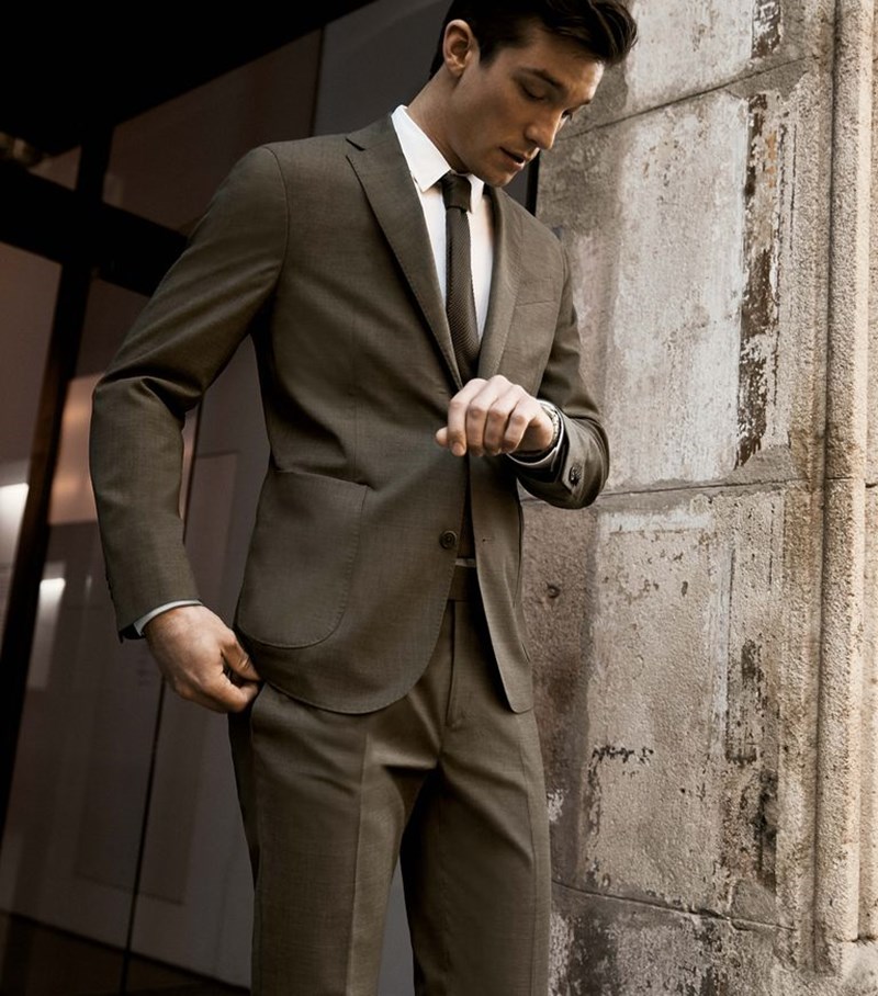 ΚΟΣΤΟΥΜΙ ΜΑΝΓΚΟ