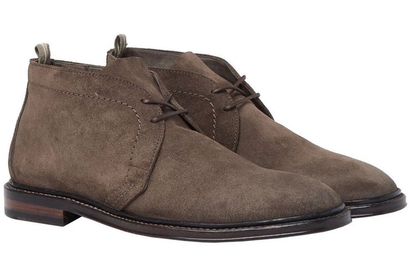 CHUKKA BOOTS