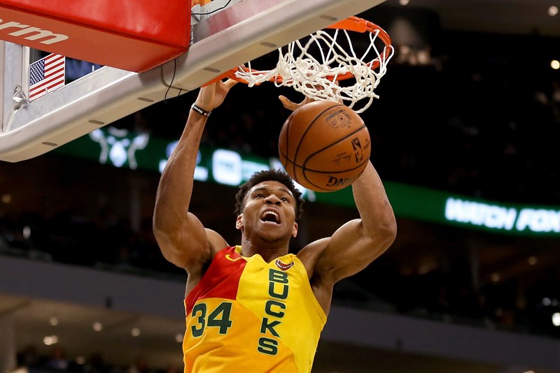 ΓΙΑΝΝΗΣ ΑΝΤΕΤΟΚΟΥΝΜΠΟ