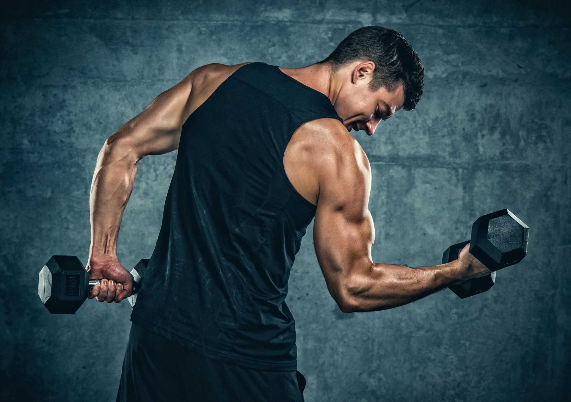 Αυτός είναι ο τρόπος για χτίσεις μύες καίγοντας το λίπος πιο γρήγορα τώρα που έρχεται καλοκαίρι-Οι ειδικοί λένε τη γνώμη τους - εικόνα 1