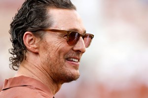 Ο Matthew McConaughey αποκαλύπτει 'μυστικά της κρεβατοκάμαρας' που έχουν κρατήσει ζωντανό τον γάμο του - εικόνα 1