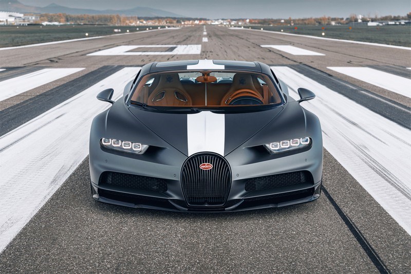 BUGATTI CHIRON 2020 1