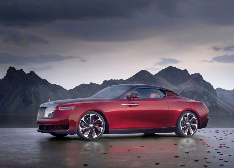 Rolls-Royce Droptail La Rose Noire