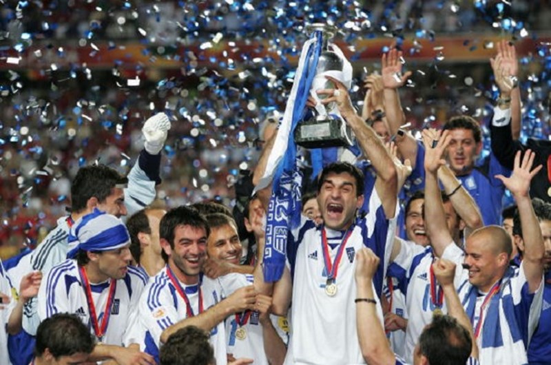 ΕΘΝΙΚΗ 2004 1