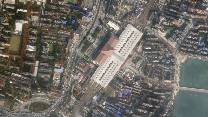 Ουχάν σταθμός τρένων