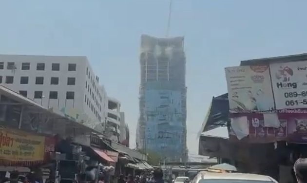 Δημοσιογράφος έτρεμε σε ζωντανή μετάδοση από τον σεισμό στην Κωνσταντινούπολη (video) - εικόνα 2