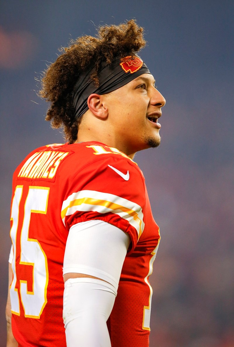 ΠΑΤΡΙΚ ΜΑΧΟΜΣ 1