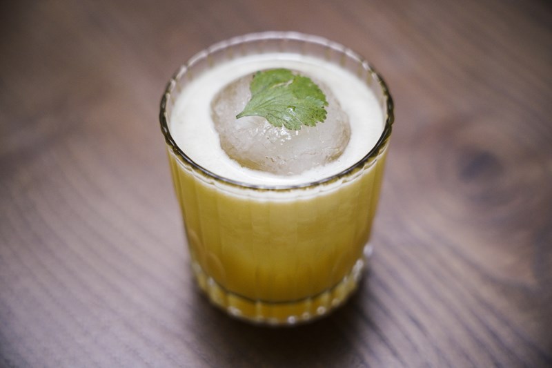 Ο Steve Ajulo στο μπαρ Hitchcocktales 3