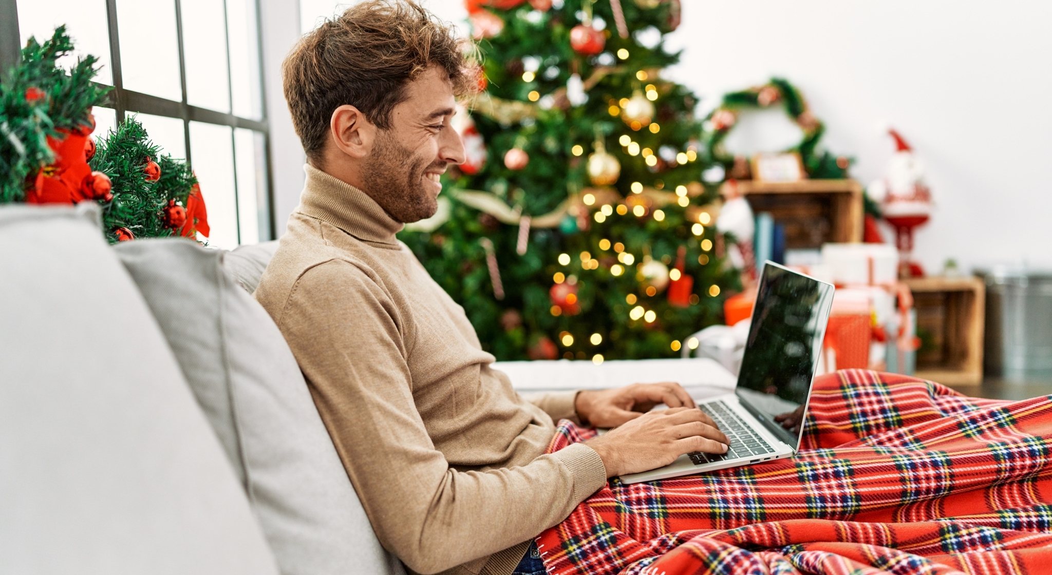 Πώς να αποστομώσεις όσους σε ρωτούν στα οικογενειακά τραπέζια γιατί είσαι single - εικόνα 1