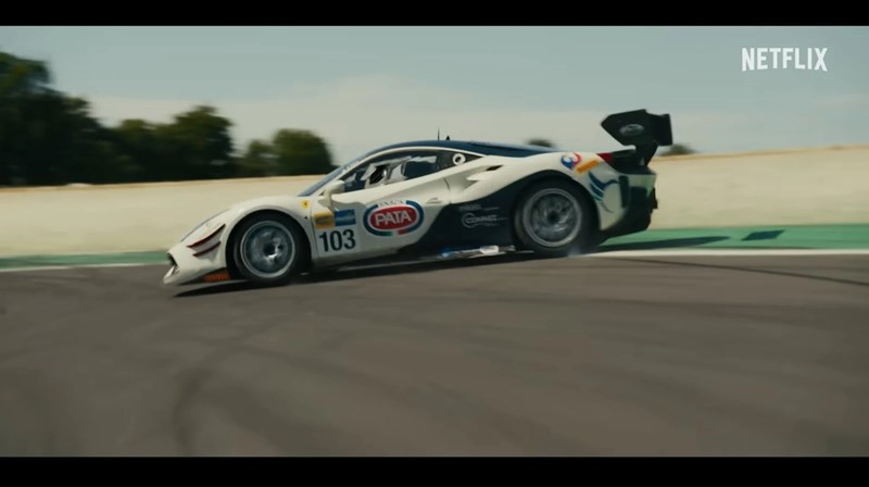 Σκηνή από τη σειρά Motorvalley