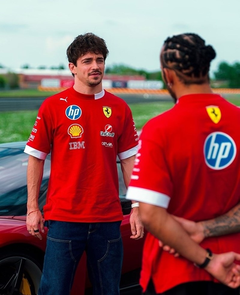 Charles Leclerc και Lewis Hamilton