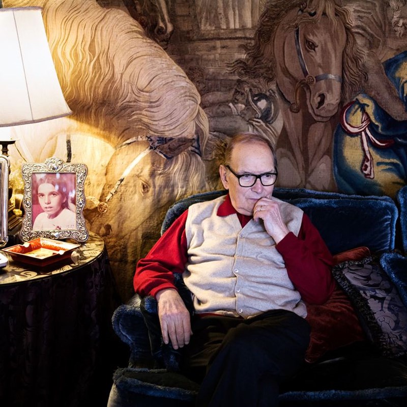 ΕΝΙΟ ΜΟΡΙΚΟΝΕ