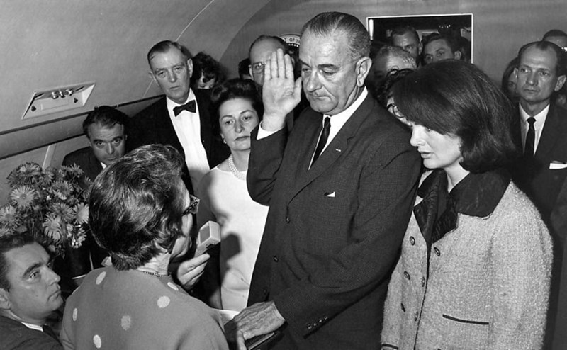 ΚΕΝΕΝΤΙ ΔΟΛΟΦΟΝΙΑ