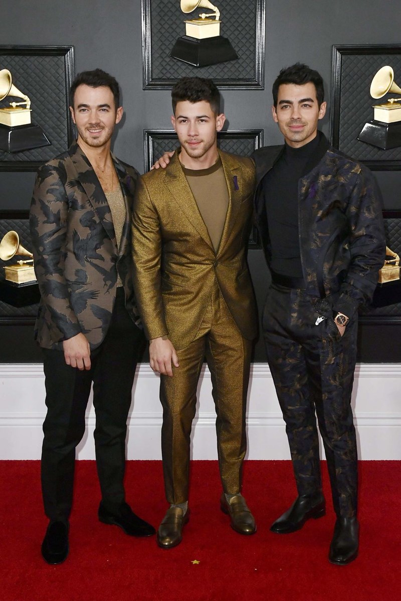 GRAMMYS ΒΡΑΒΕΙΑ ΚΟΚΚΙΝΟ ΧΑΛΙ