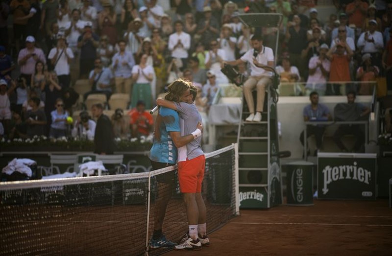 ΣΤΕΦΑΝΟΣ ΤΣΙΤΣΙΠΑΣ ΣΤΑΝ ΒΑΒΡΙΝΚΑ