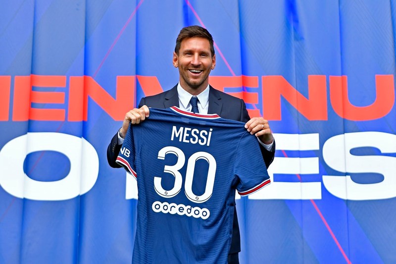 MESSI ΣΤΗΝ ΠΑΡΙ ΣΕΝ ΖΕΡΜΕΝ 1