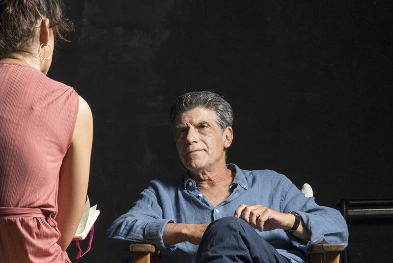 Γιάννης Μπέζος