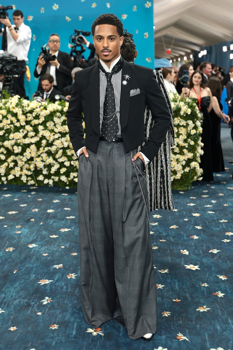 Ο Κιθ Πάουερς φορώντας BOSS στο Met Gala