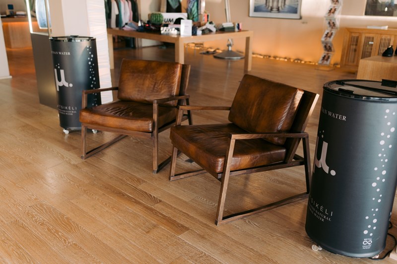 Το μ.Artisan Water στο Esquire Summerhouse