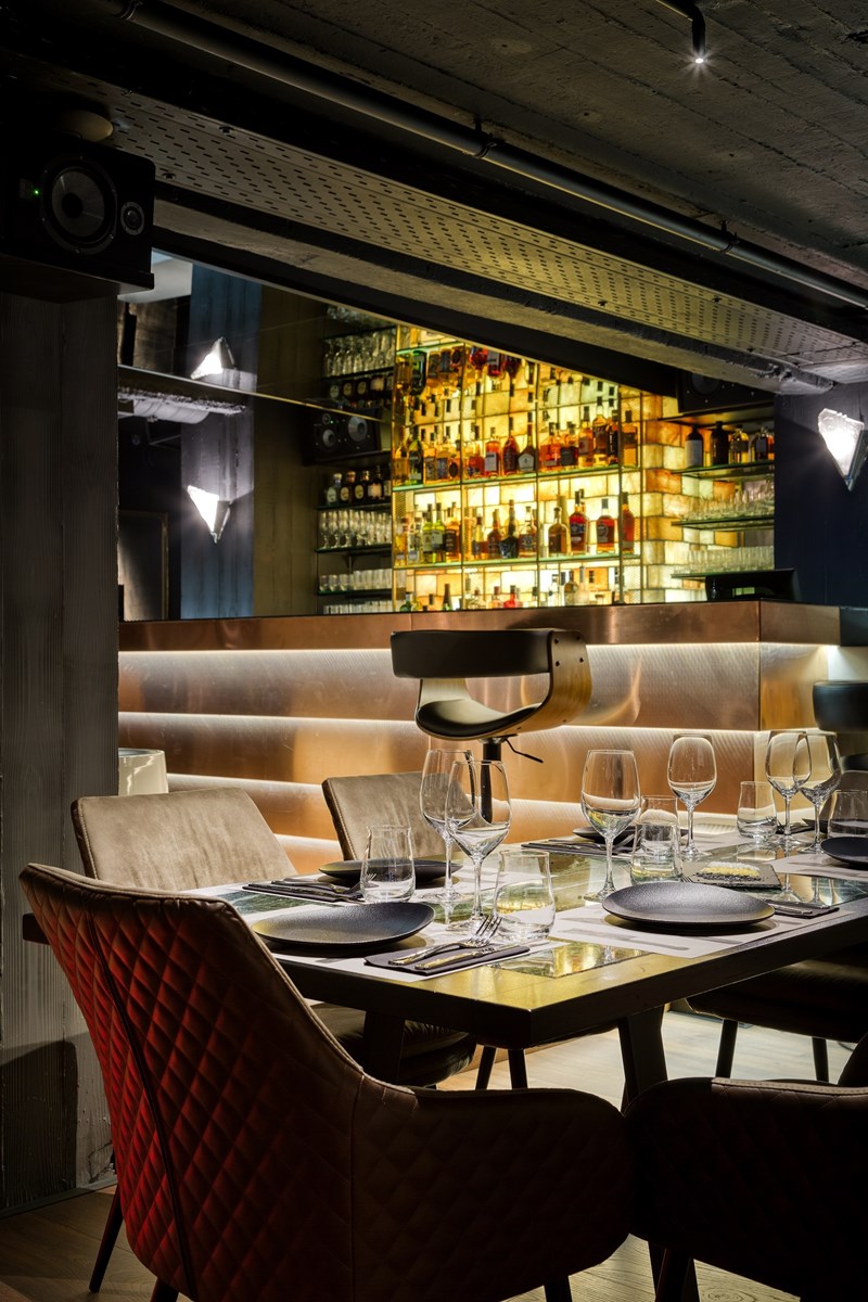 ΔΡΑΚΟΥΛΗΣ ΚΟΛΩΝΑΚΙ 1