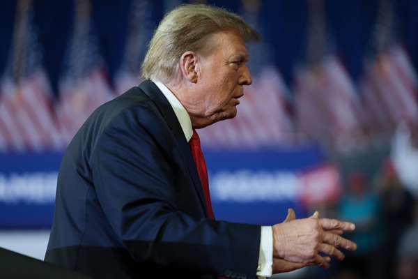 Ο Donald Trump λανσάρει δικά του παπούτσια για να πληρώσει τα χρέη του - εικόνα 2