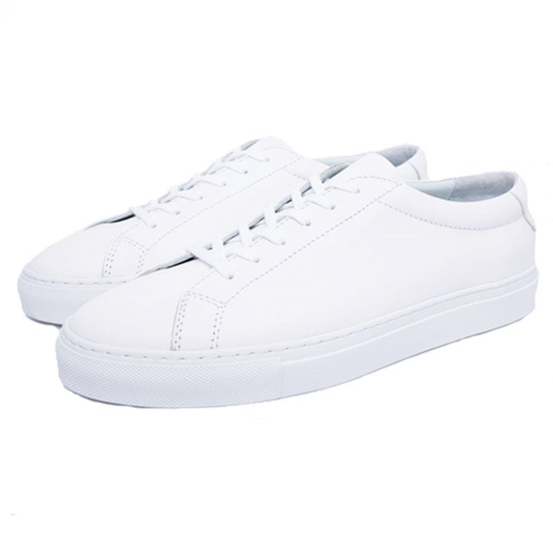 λευκά σνικερς