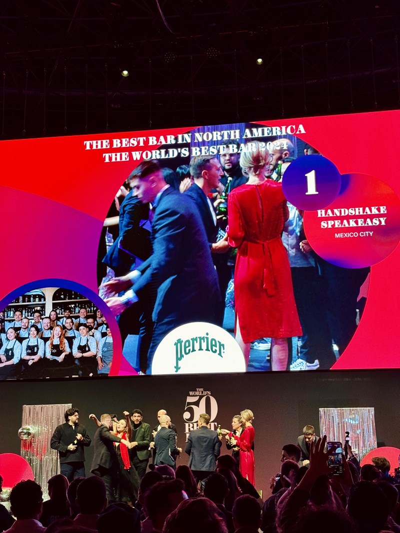 The World's 50 Best Bars 2024_Η στιγμή της ανακοίνωσης του κορυφαίου μπαρ του πλανήτη για το 2024