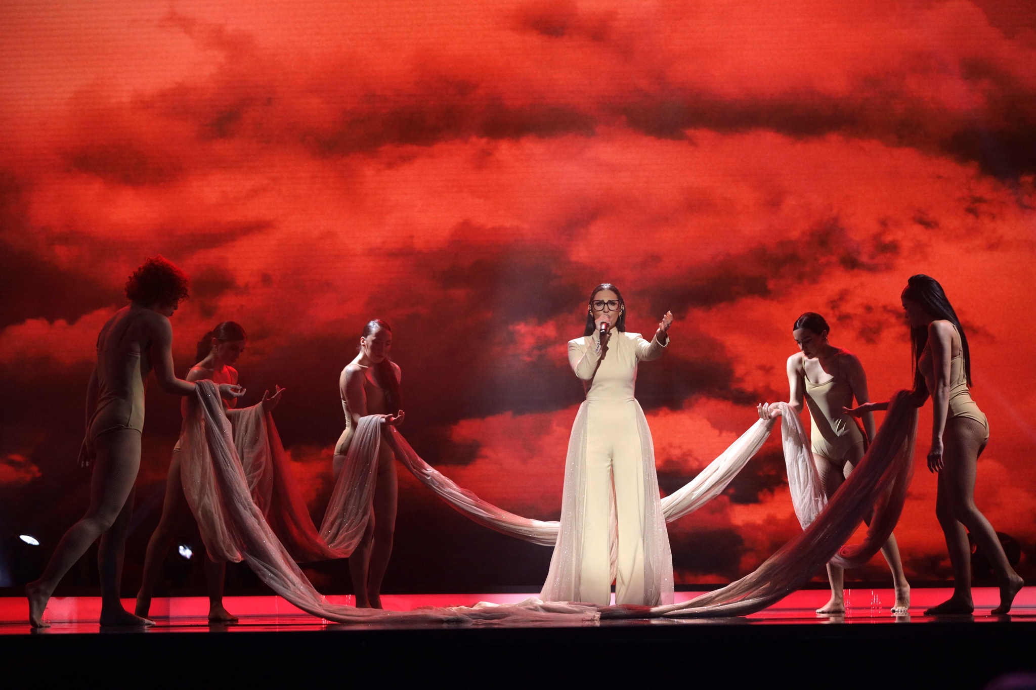 Melody: Σίγουρα η πιο σέξι συμμετοχή της Eurovision - εικόνα 1