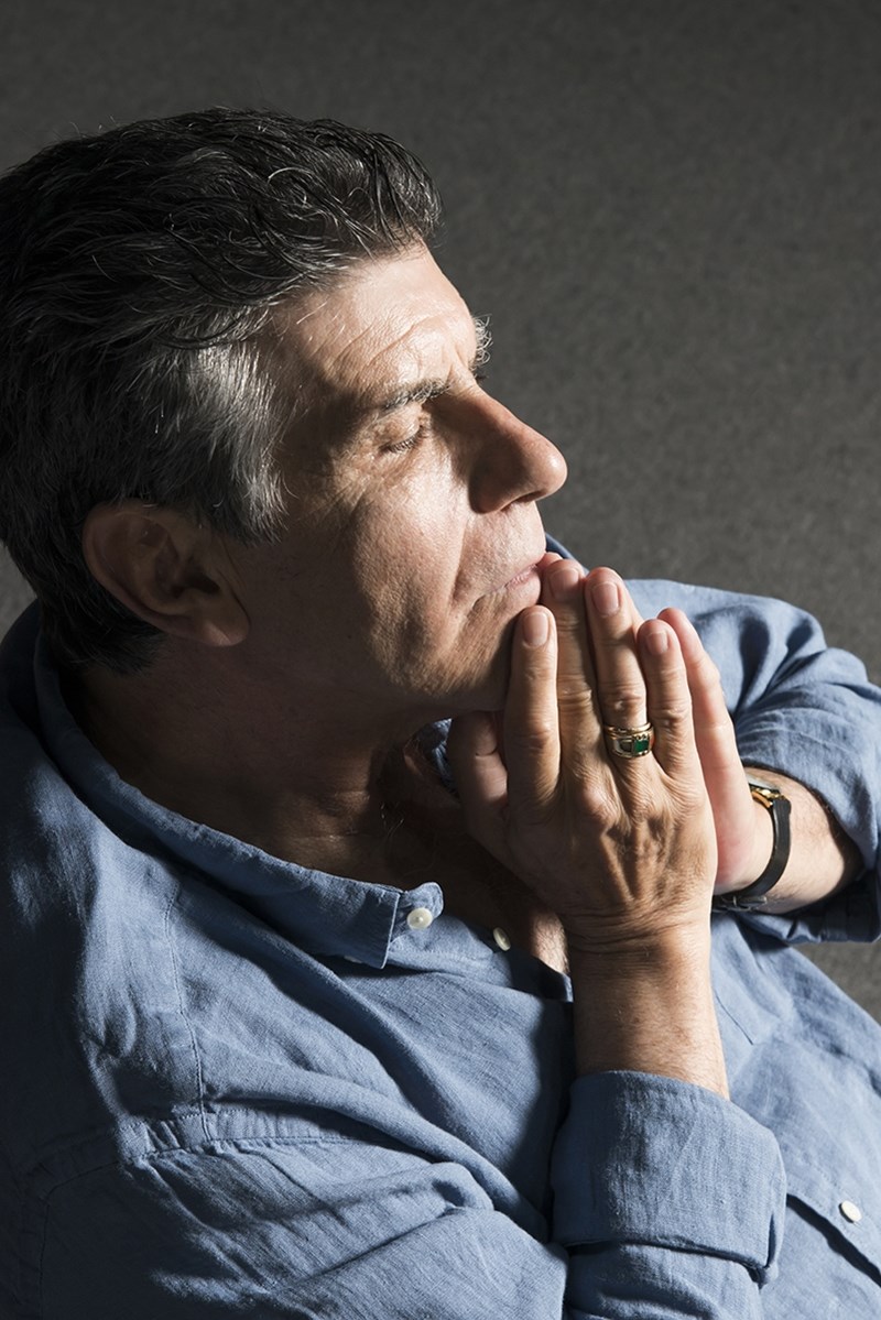 Γιάννης Μπέζος