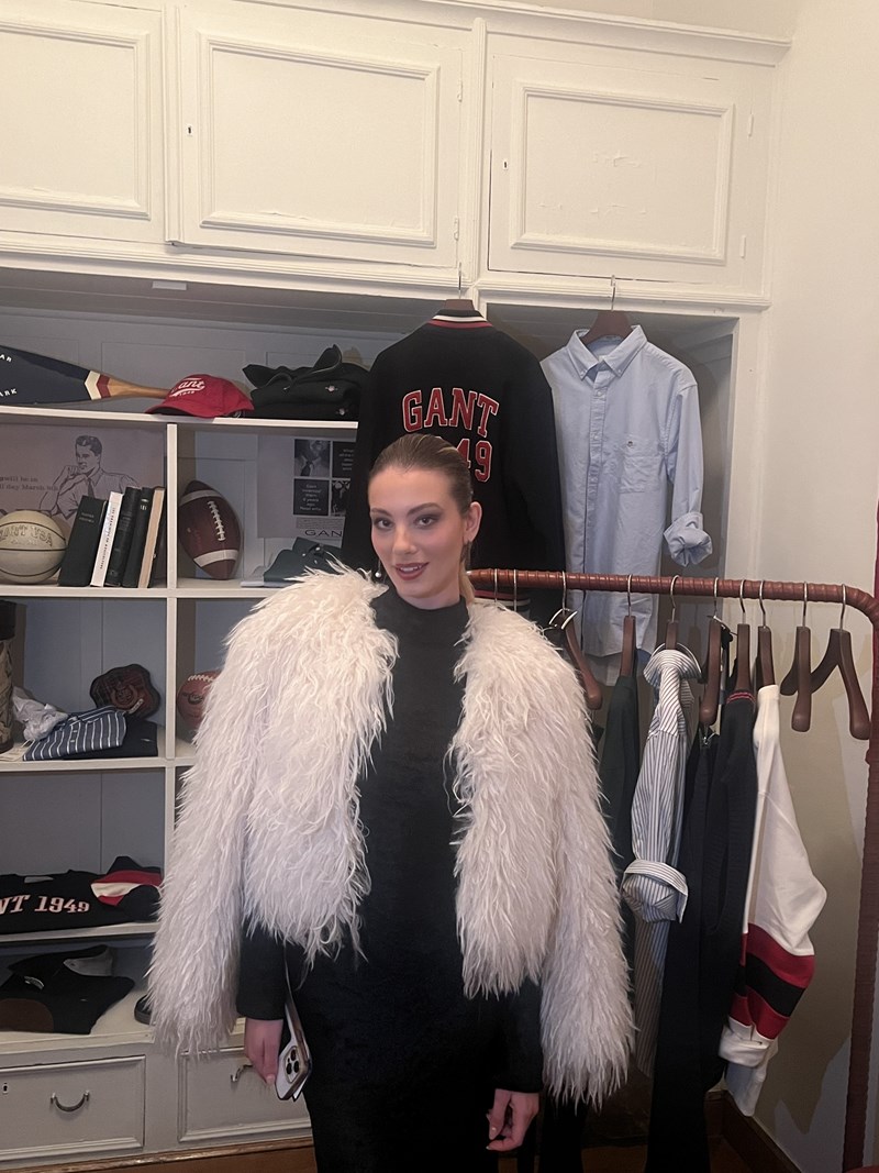 Η Άννα Μαρία Ηλιάδου στο χώρο της GANT.