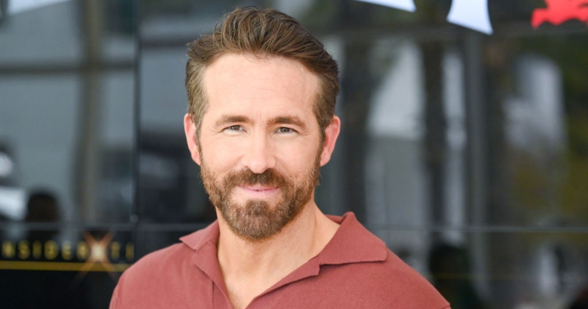Σε μία άλλη ζωή ντυνόμαστε κι εμείς όπως ο Ryan Reynolds και η Blake Lively - εικόνα 2