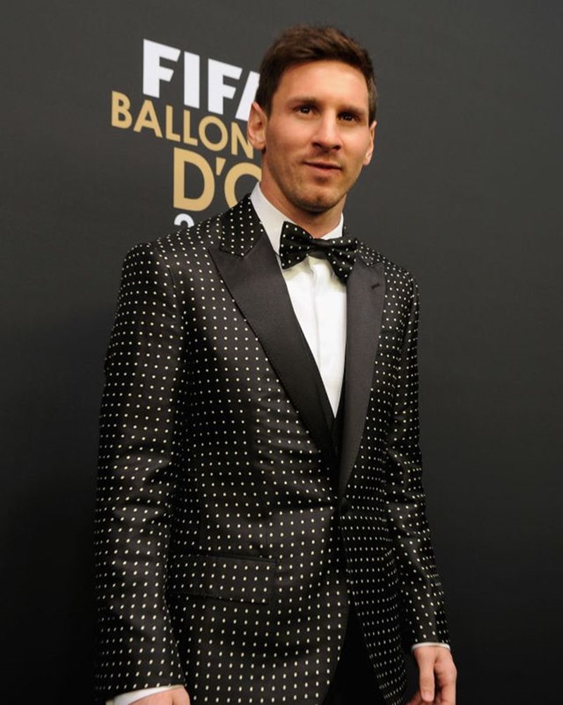 ΧΡΥΣΗ ΜΠΑΛΑ ΛΙΟΝΕΛ ΜΕΣΙ ΣΤΥΛ