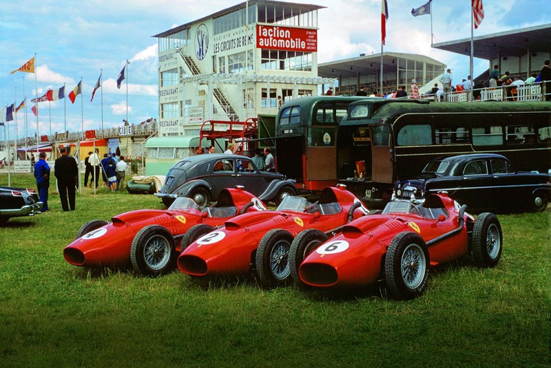 ΦΕΡΑΡΙ ΒΙΒΛΙΟ