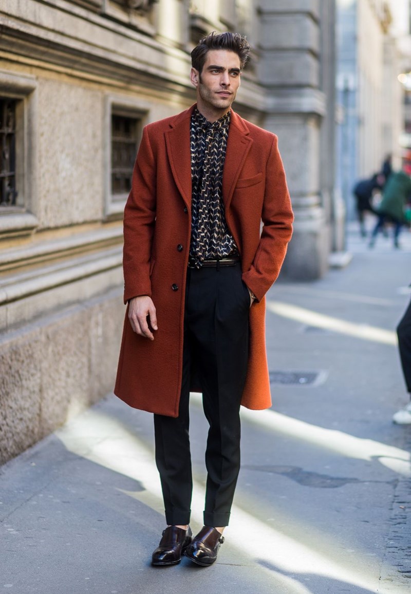 ΜΑΥΡΟ ΠΟΥΚΑΜΙΣΟ