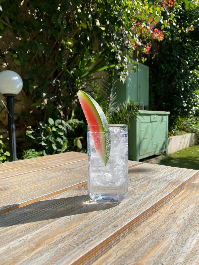 ΛΟΚΑΛΙ GIN TONIC LOCAL JUNIPER MEETINGS 2