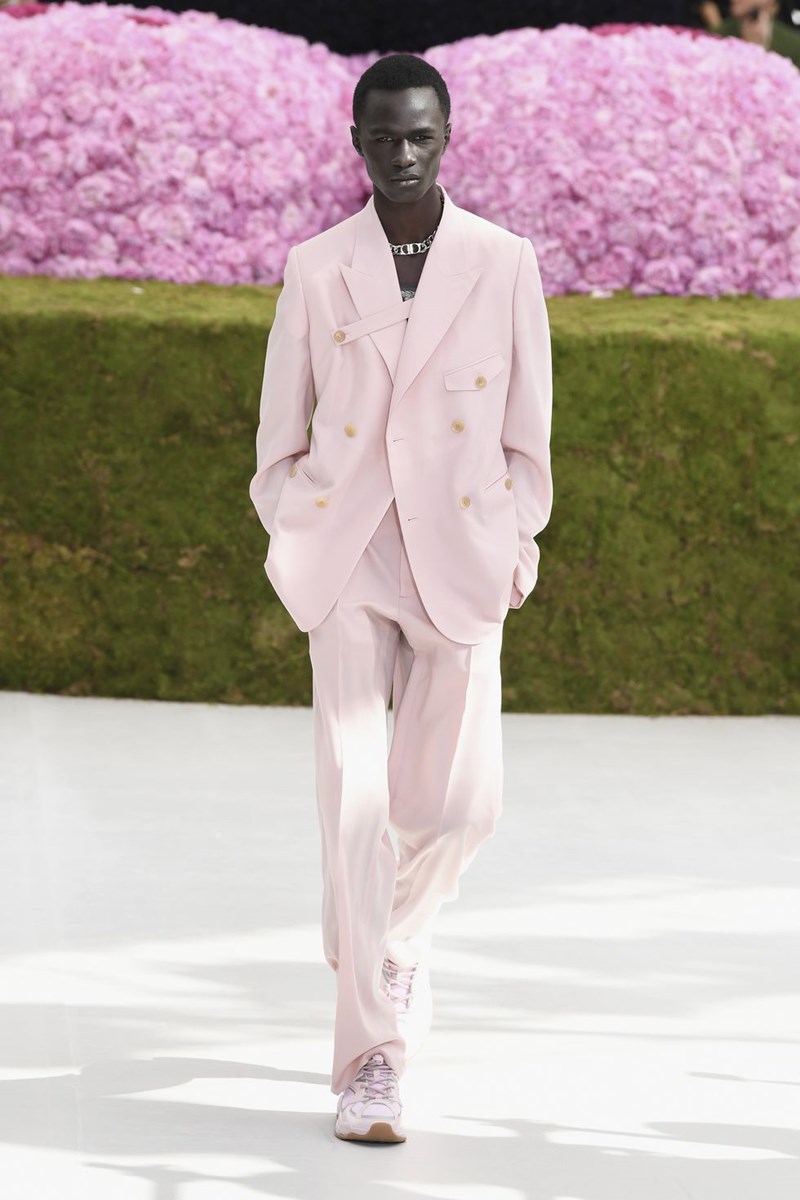 ΠΑΣΤΕΛ ΚΟΣΤΟΥΜΙ