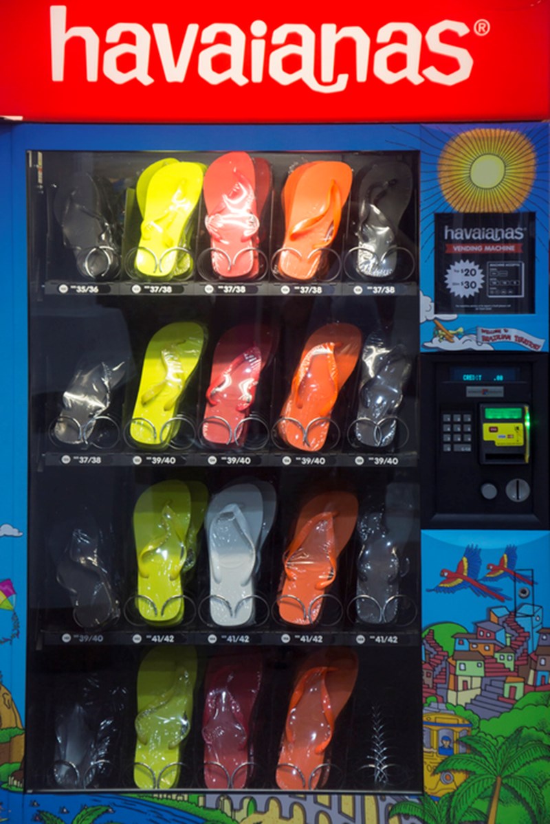 HAVAIANAS VENDING MACHINE